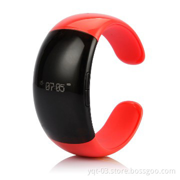 2014 amazing digital bluetooth watch with  speaker and micphone